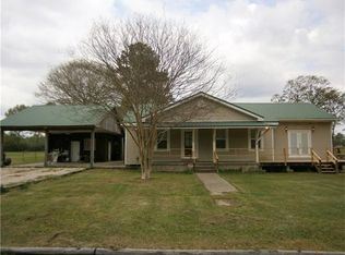 360 Fountain Young Rd, Holden, LA 70744