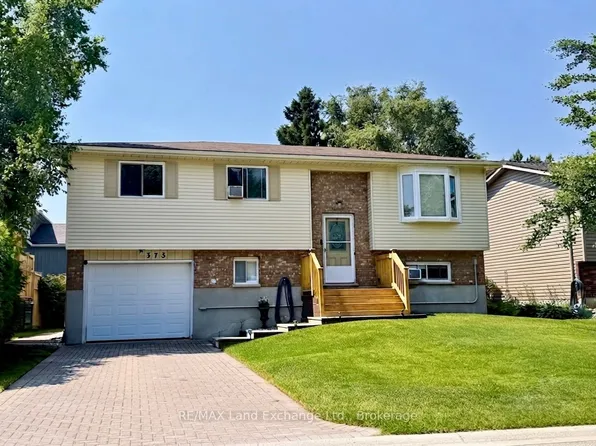 375 Lansdowne St, Saugeen Shores, ON N0H 2L0