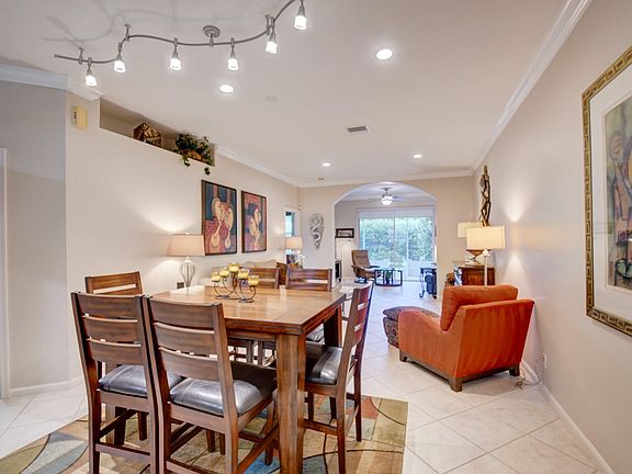 2nd image of 9571 Crescent View Drive N