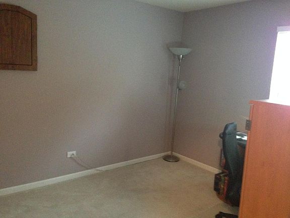 2nd bedroom - approximately 12 x 10