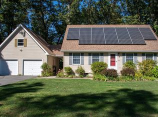 138 Overlook Dr, Northampton, MA 01062