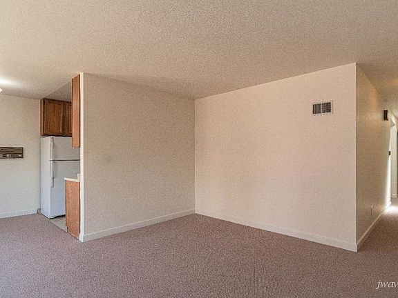 3rd image of 2414 Pine St APT 302