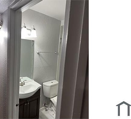 4th image of 222 Merida St APT 6