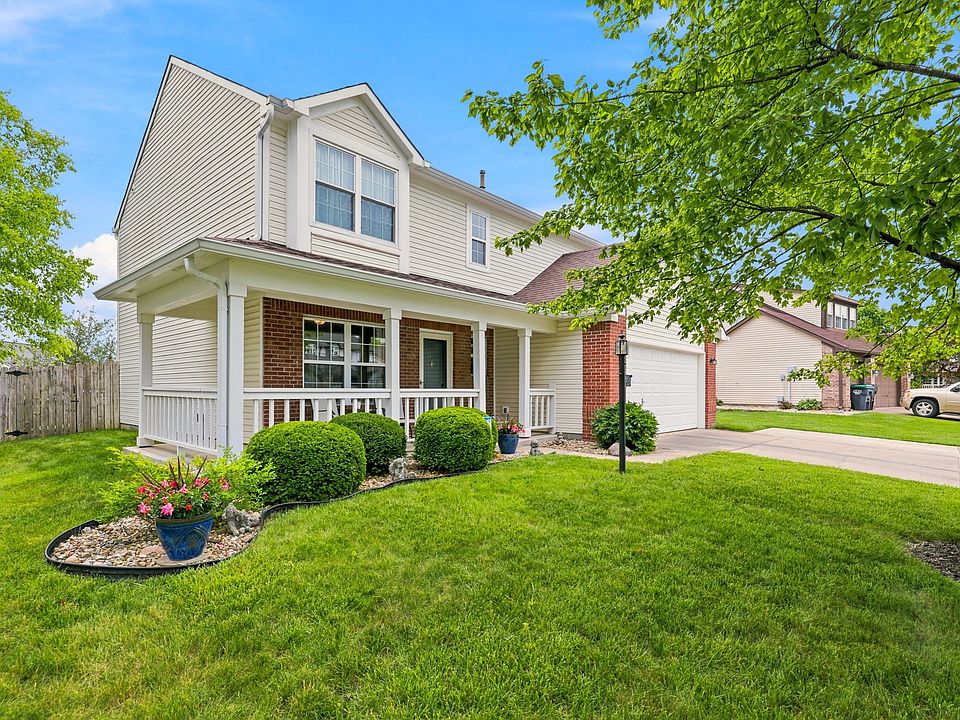 1st image of 205 Easton Point Way