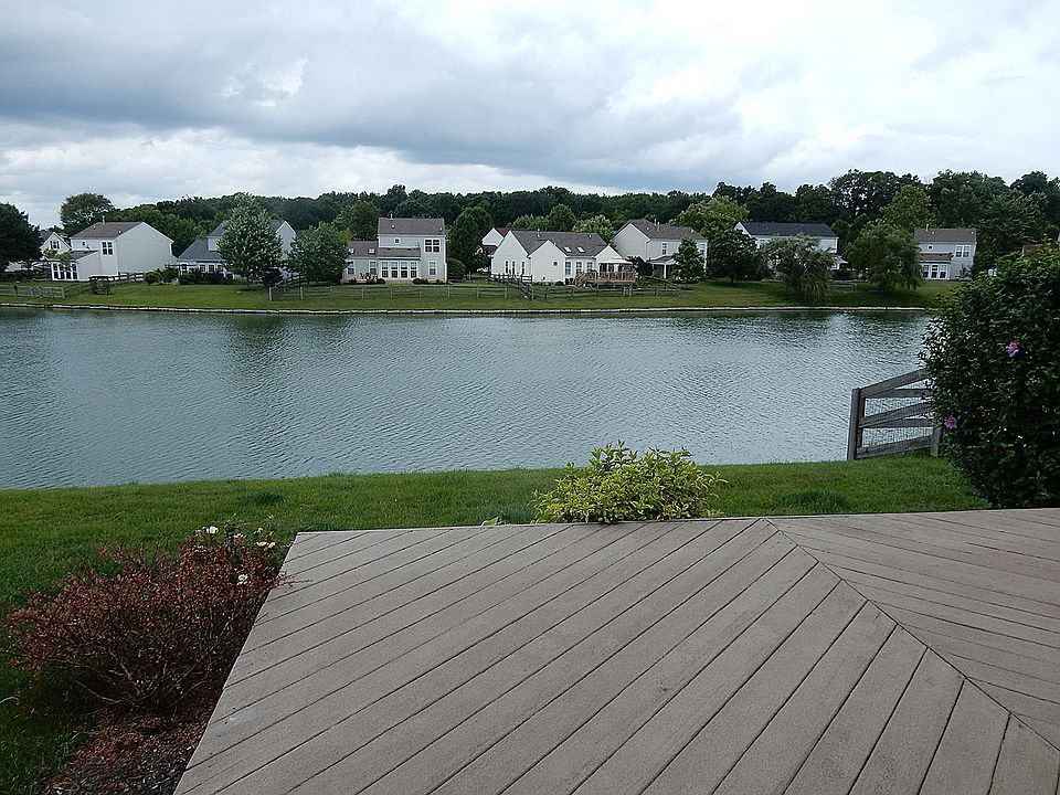2nd image of 546 Indian Lake Dr