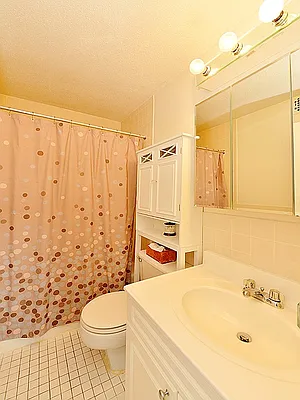 Rented by Cooper & Cooper Real Estate | media 13