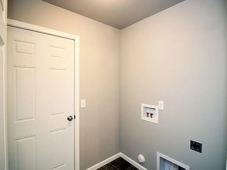 6985 Majestic Loop — Photo 7