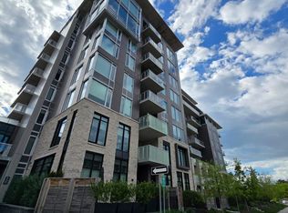 570 De Mazenod Ave #408, Ottawa, ON K1S 5P7