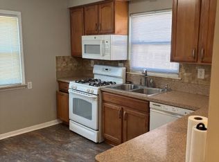 29707 Rosebriar St, Saint Clair Shores, MI 48082