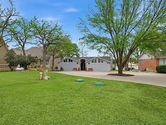 2nd image of 140 Blackfoot Trl