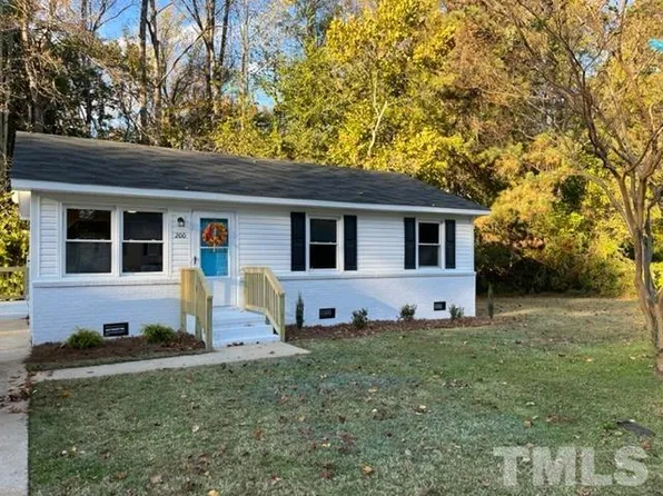 200 Westbury Dr, Oxford, NC 27565