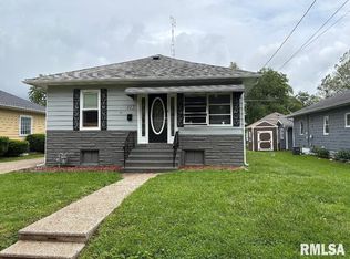 312 N Commercial St, Benton, IL 62812
