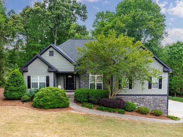 8225 Mossybrook Ln, Douglasville, GA 30135