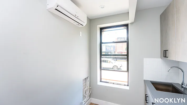 Rented by Nooklyn NYC LLC | media 22