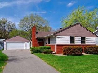 634 W Park Valley Dr, Hopkins, MN 55343