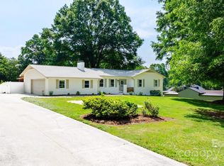 201 Forest Rd, Taylorsville, NC 28681
