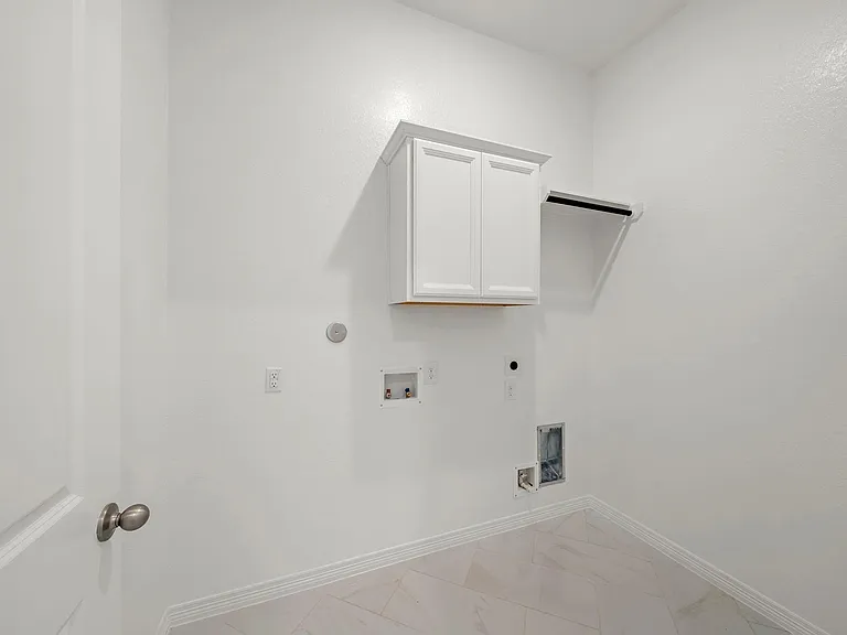 9806 Oakwood Trl — Photo 17
