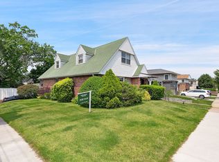 13-62 145th Pl #1, Whitestone, NY 11357