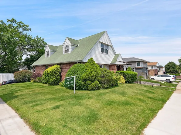 13-62 145th Pl #1, Whitestone, NY 11357