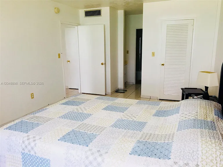 2899 Collins Ave #1143 — Photo 8