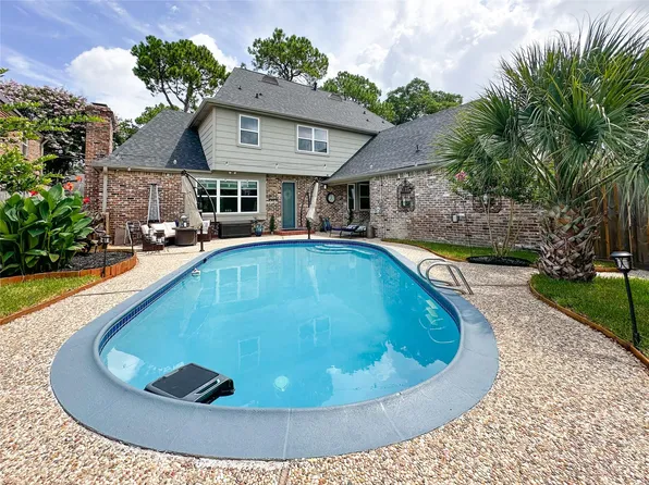 15735 Fleetwood Oaks Dr, Houston, TX 77079