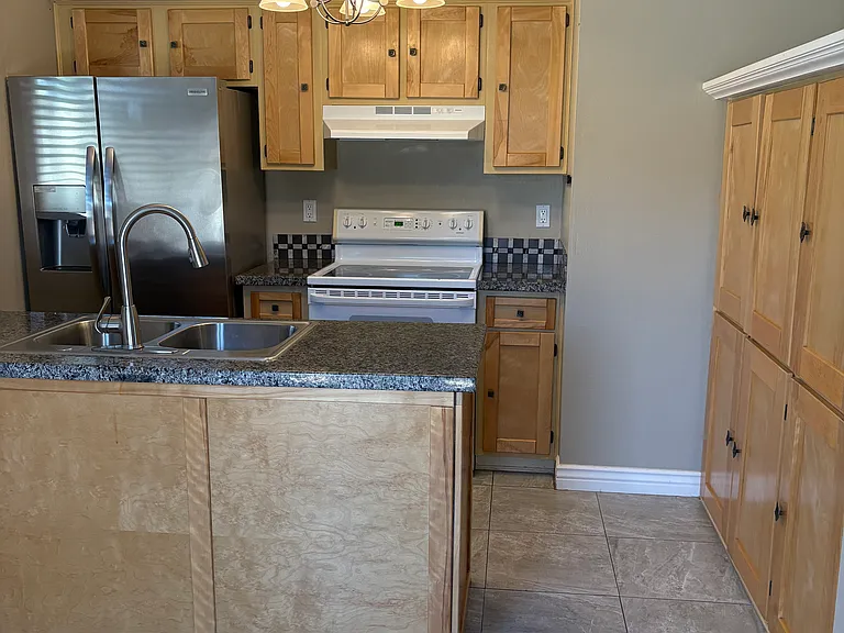 102 W Loma Vista Dr #102 — Photo 13