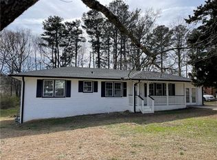 20 Gordon St, Newnan, GA 30263