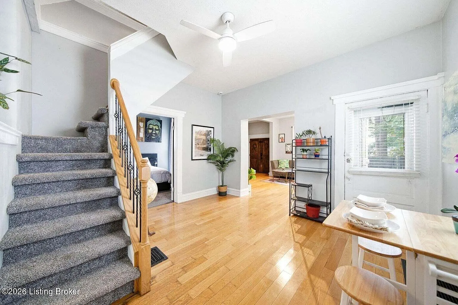 2 bed, 1.0 bath, 1314 sqft, $1,850 — Photo 3