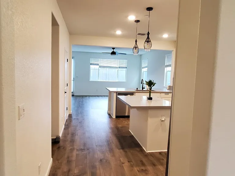 2433 Buzz Aldrin Way — Photo 10