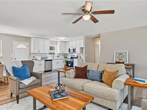 800 Churchill Dr, Virginia Beach, VA 23464