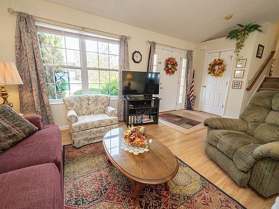 4th image of 10184 Falcon Ridge Dr