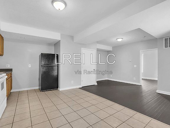 3rd image of 4161 Reservoir Ave #101