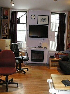 4th image of 623 E 6th St APT 4