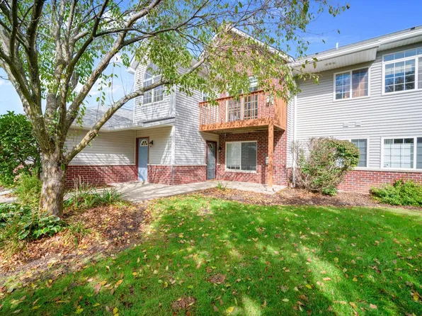2145 Broken Hill ROAD #5, Waukesha, WI 53188
