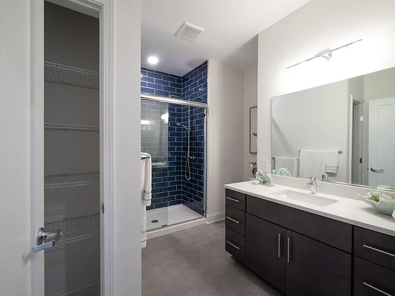 Annex Apartments — Photo 12