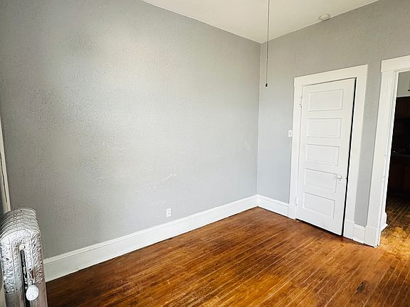 5th image of 4806 Euclid Ave APT 1