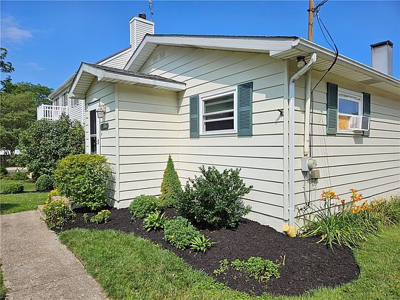 2nd image of 1036 Belleview Dr