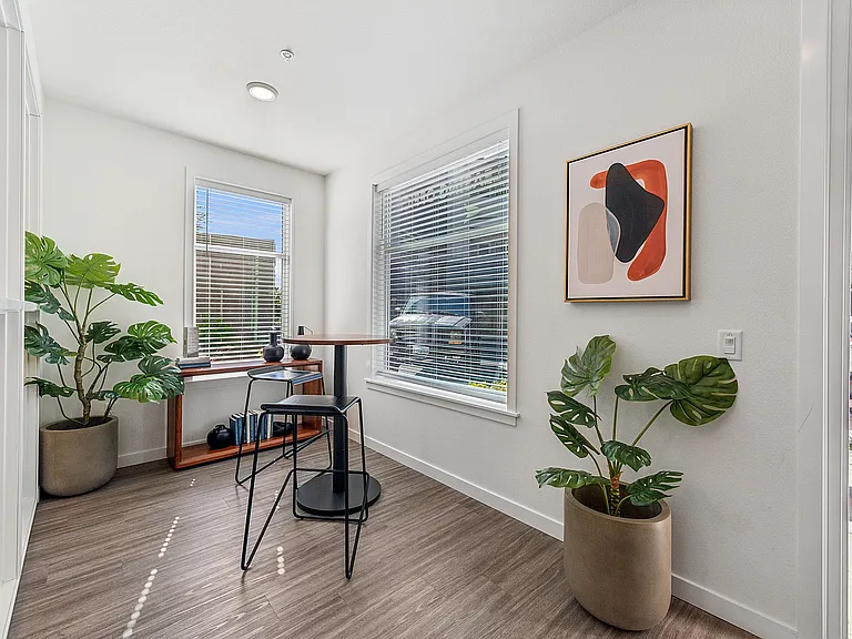 Pacific Ridge Apartments — Photo 44