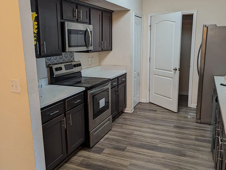 Key Lime Dr — Photo 5