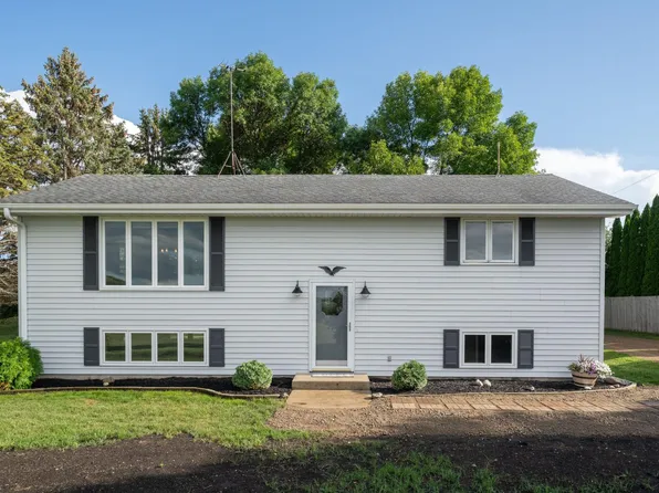 35715 170th St, Hamburg, MN 55339