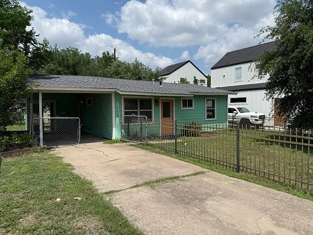 6702 Galindo St — Photo 3