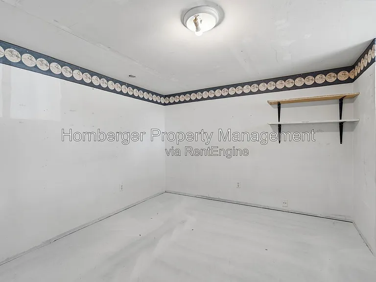 1128 W Spofford Ave — Photo 16
