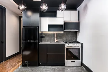 Rented by Rennit Inc.