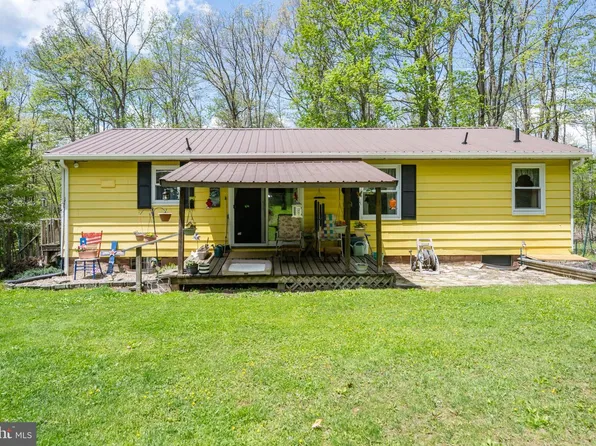 115 Woodmont Ln, Oakland, MD 21550