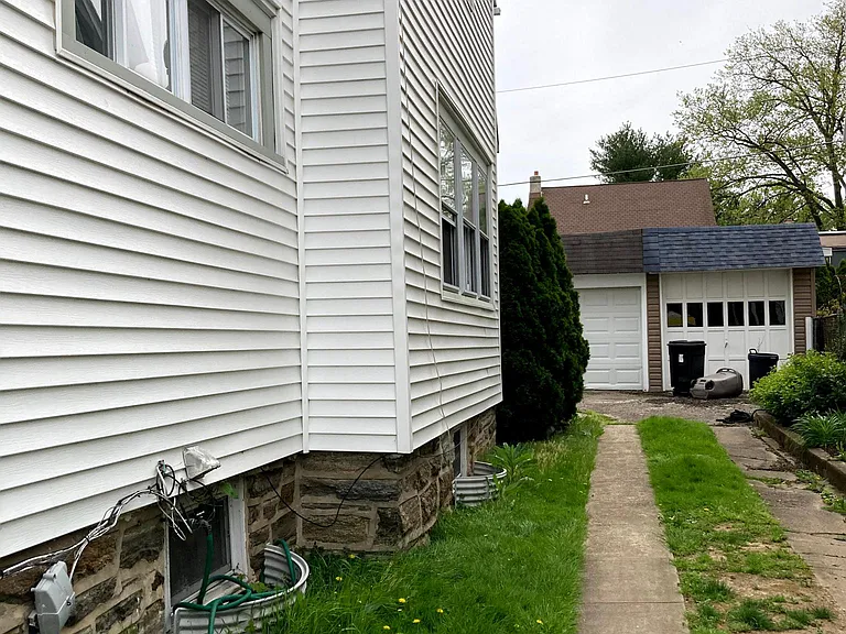 219 Williams Rd — Photo 4