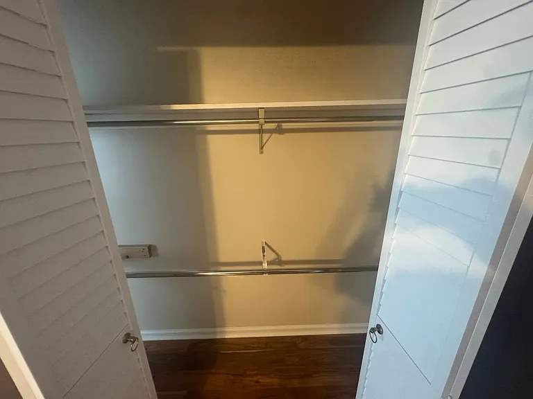 625 Shadywood Ln — Photo 21