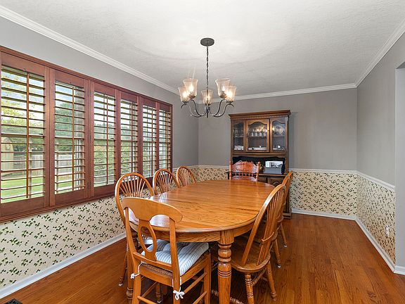 5th image of 1287 Greenbriar Ct