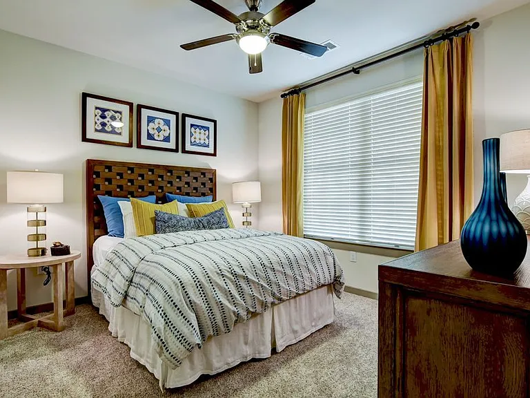 Azure City Living — Photo 18