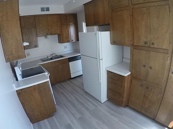 4th image of 1509 Montana Ave APT 17