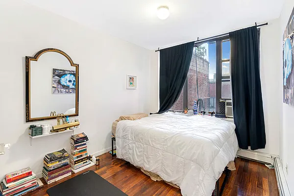 Rented by Compass | media 7